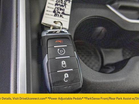 Used 2022 RAM 1500 Big Horn image 32