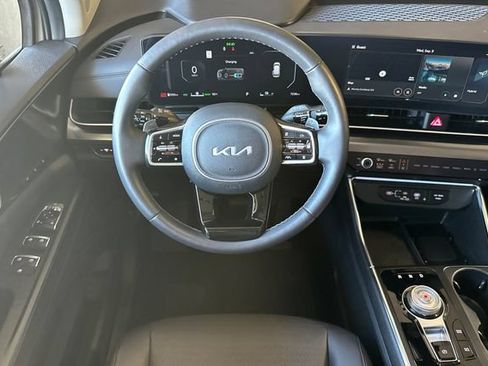 Used 2026 Kia Carnival SX Prestige FWD image 13