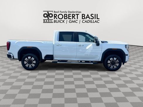 New 2026 GMC Sierra 2500 Denali w/ Denali Reserve Package AWD/4WD image 9