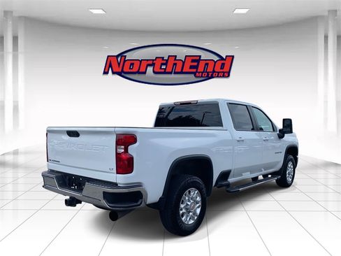 Used 2024 Chevrolet Silverado 2500 LT image 7