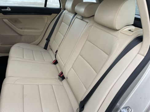 Used 2013 Volkswagen Jetta TDI image 18