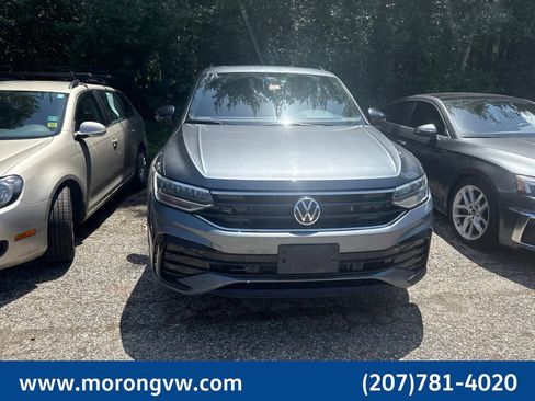 Used 2023 Volkswagen Tiguan SE R-Line AWD/4WD image 3
