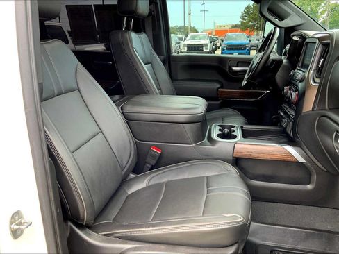 Used 2023 Chevrolet Silverado 2500 High Country AWD/4WD image 9