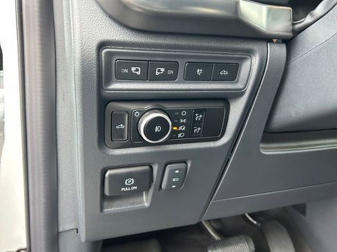 Used 2024 Ford F150 Platinum AWD/4WD image 22