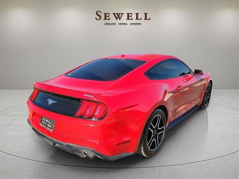 Used 2020 Ford Mustang Premium image 4