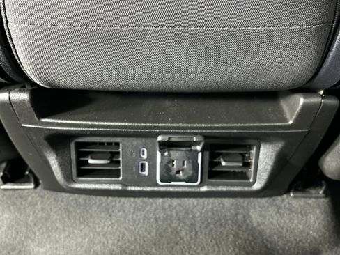 Used 2025 Chevrolet Silverado 1500 LT image 20