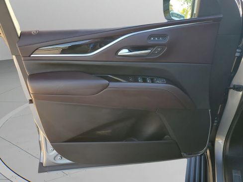 Certified 2023 Cadillac Escalade ESV Premium Luxury Platinum w/ LPO, Radiant Package image 28