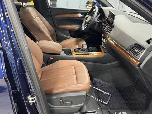Used 2023 Audi Q5 2.0T Premium w/ Convenience Package AWD/4WD image 30