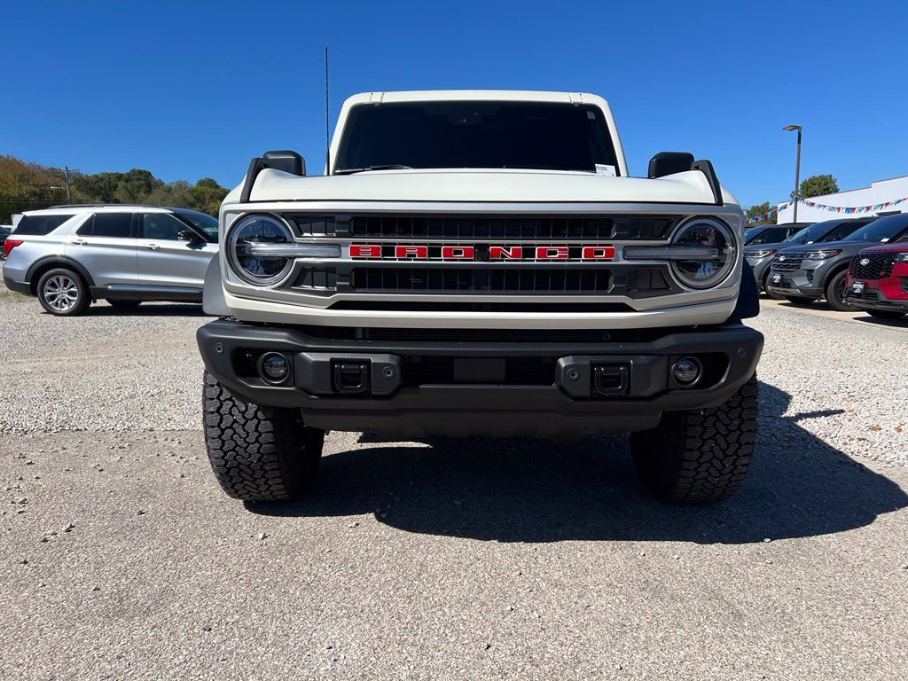 Used 2026 Ford Bronco Outer Banks w/ Sasquatch Package AWD/4WD image 3