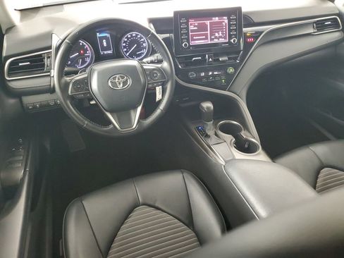 Used 2021 Toyota Camry SE FWD image 15