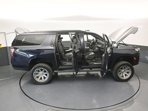 Used 2022 Chevrolet Suburban Z71 w/ Luxury Package AWD/4WD image 84