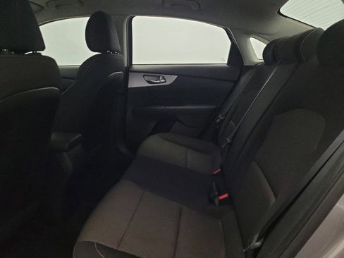 Used 2023 Kia Forte LXS w/ LXS Technology Package FWD image 18