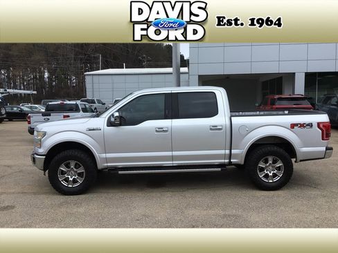 Used 2016 Ford F150 Lariat image 4