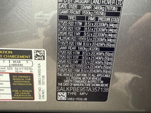 New 2026 Land Rover Range Rover Long Wheelbase SE AWD/4WD image 19