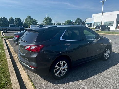 Used 2020 Chevrolet Equinox Premier FWD image 10
