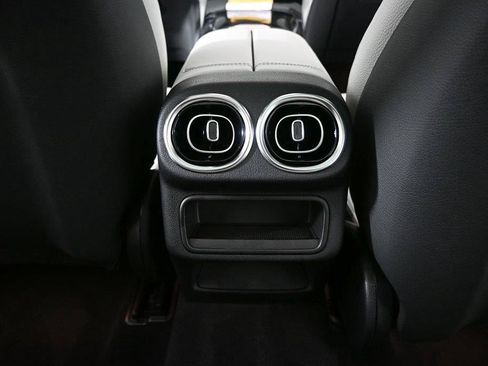 New 2027 Mercedes-Benz GLC 300 4MATIC image 16