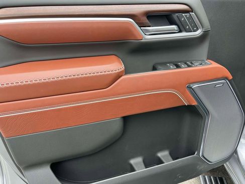 New 2026 GMC Sierra 2500 Denali Ultimate AWD/4WD image 18