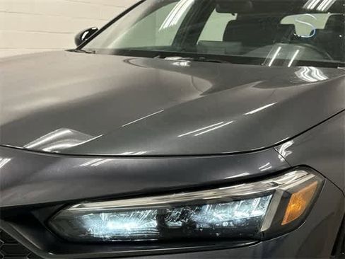 Certified 2025 Honda Civic Sport image 31