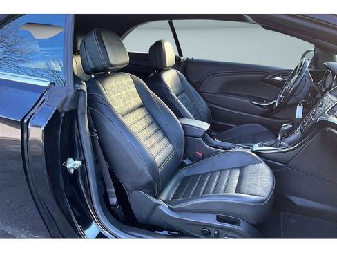 Used 2017 Buick Cascada Premium image 8