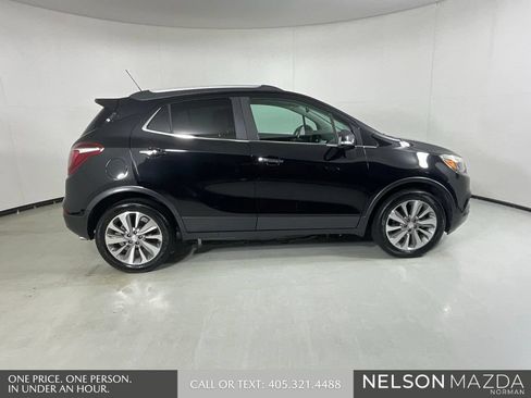 Used 2019 Buick Encore Sport Touring FWD image 5