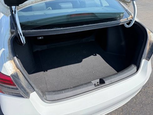 Used 2023 Honda Civic LX image 5