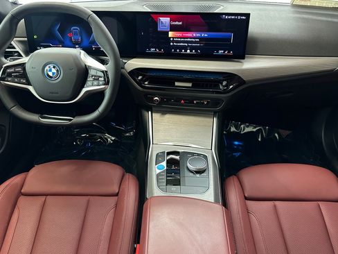 Certified 2025 BMW i4 eDrive40 RWD image 16