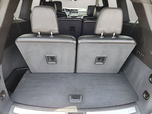 Used 2023 Cadillac XT6 Premium Luxury FWD image 22