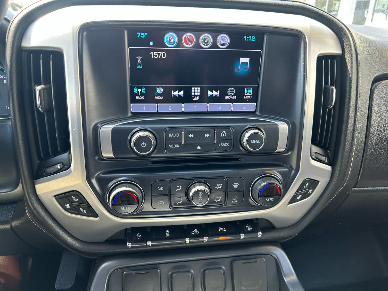 Used 2018 GMC Sierra 1500 SLT w/ SLT Premium Package AWD/4WD image 18