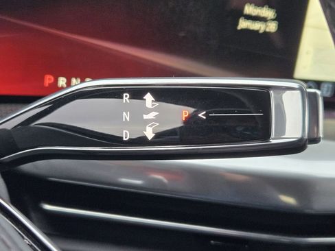 New 2026 Cadillac Escalade ESV V image 34