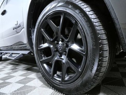 Used 2025 RAM 1500 Laramie w/ Night Edition AWD/4WD image 2