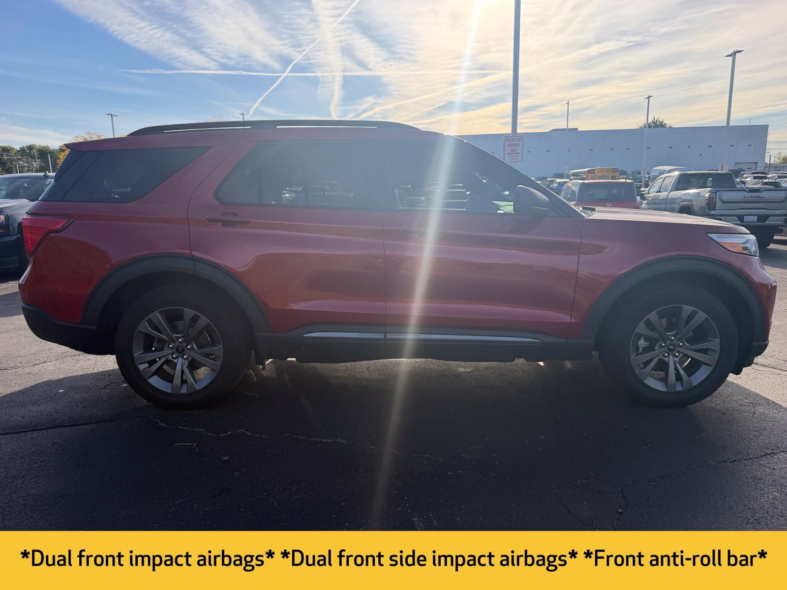 Used 2021 Ford Explorer XLT w/ Equipment Group 202A AWD/4WD image 6