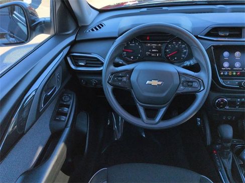 Used 2022 Chevrolet TrailBlazer LT w/ Convenience Package image 15