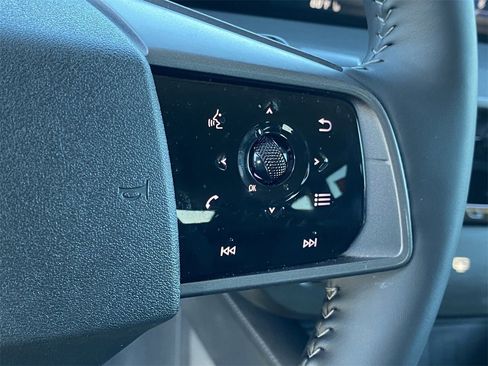 Certified 2025 Nissan Murano SV image 32