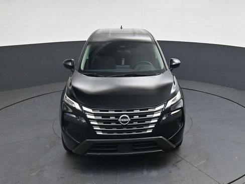Used 2025 Nissan Rogue SV FWD image 32