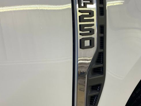 Used 2023 Ford F250 XL w/ 360-Degree Camera Package image 43