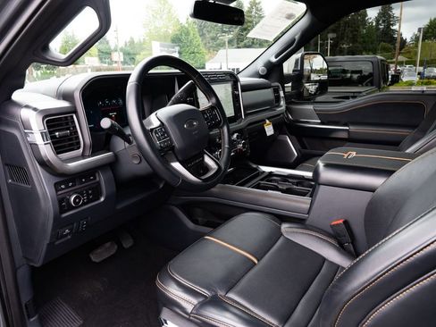 Used 2024 Ford F350 Platinum w/ Tremor Off-Road Package AWD/4WD image 21