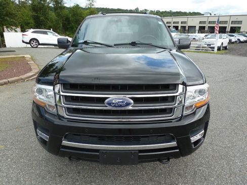 Used 2017 Ford Expedition Limited w/ Equipment Group 301A AWD/4WD image 2