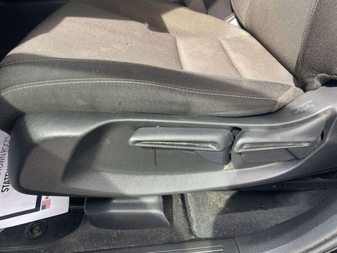 Used 2024 Honda CR-V LX image 16