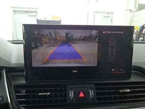 Used 2021 Audi Q5 2.0T Premium w/ Convenience Package image 26