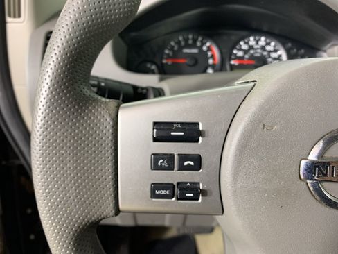 Used 2015 Nissan Frontier SV image 18