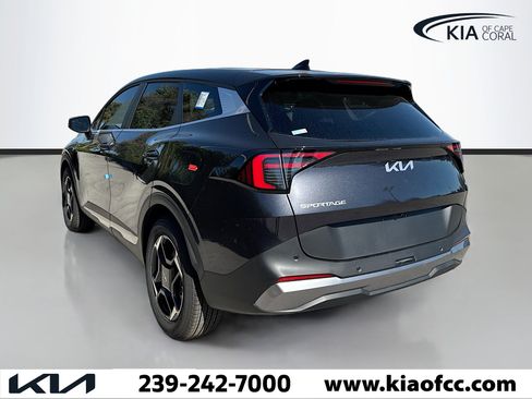 New 2026 Kia Sportage EX image 4