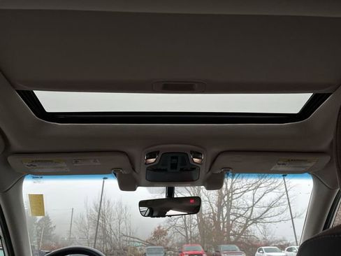 Certified 2021 Subaru Outback Touring XT image 18