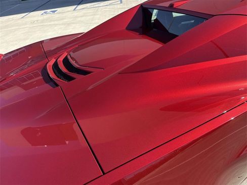 Used 2023 Chevrolet Corvette Stingray Premium Conv w/ Z51 Performance Package image 26