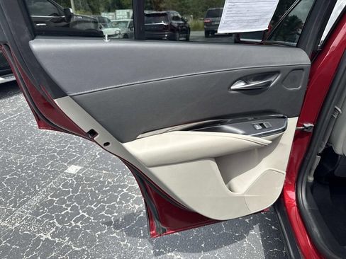 Used 2019 Cadillac XT4 Luxury image 13