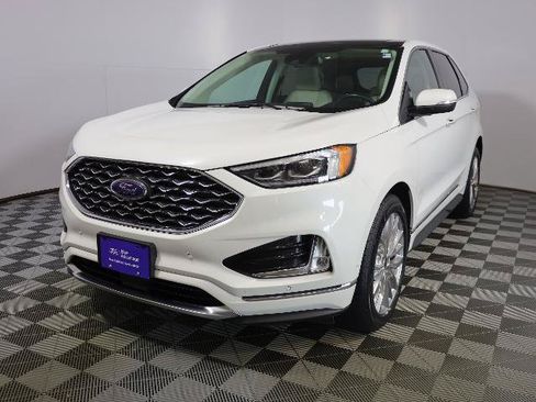 Certified 2022 Ford Edge Titanium w/ Equipment Group 301A AWD/4WD image 3