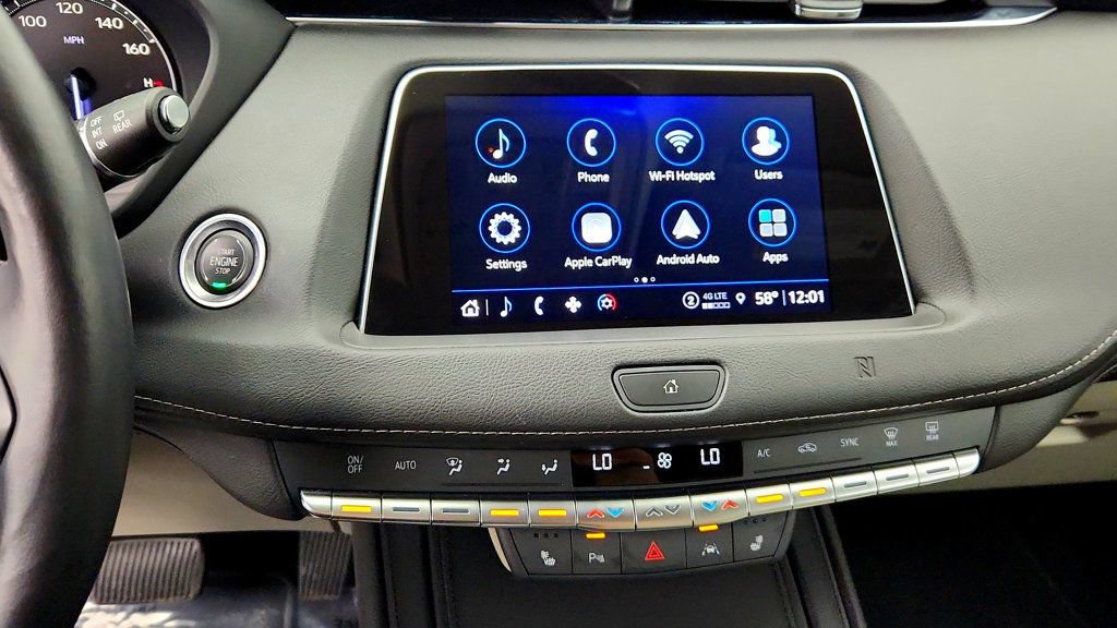 Used 2021 Cadillac XT4 Luxury w/ Cold Weather Package AWD/4WD image 18