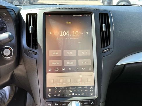 Used 2013 INFINITI G37 Sport w/ Premium Pkg image 16