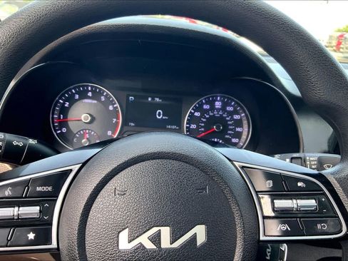 Used 2022 Kia Forte LXS FWD image 33