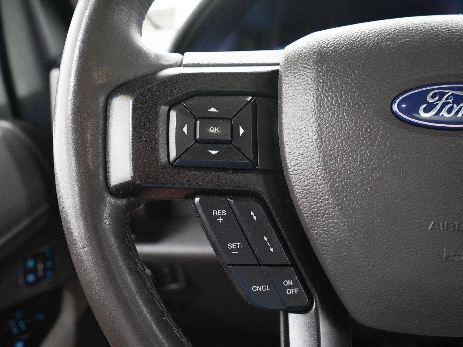 Used 2019 Ford Expedition Limited w/ Special Edition Package AWD/4WD image 25