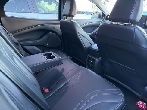 Used 2022 Ford Mustang Mach-E Premium image 6